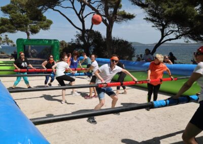 Team building entreprise : Activité Baby-foot humain / Pack Olympe