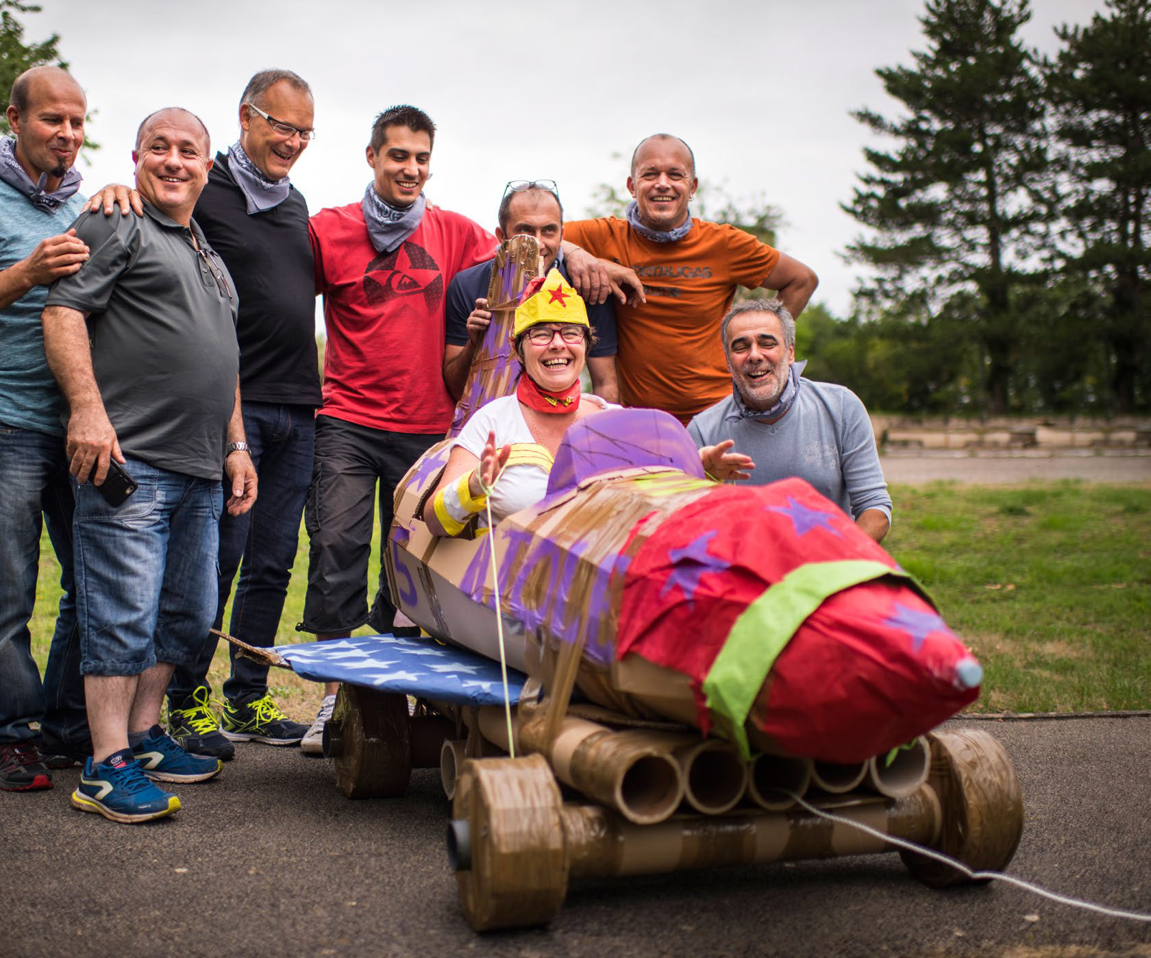 Teambuilding entreprise avec la construction de kart en carton