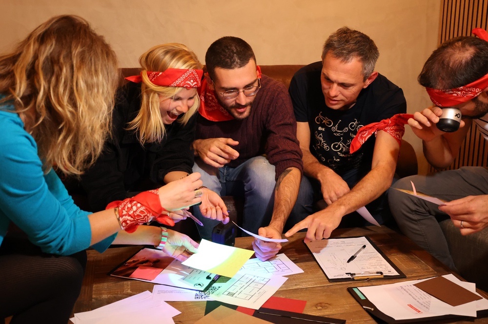 Murder party team building