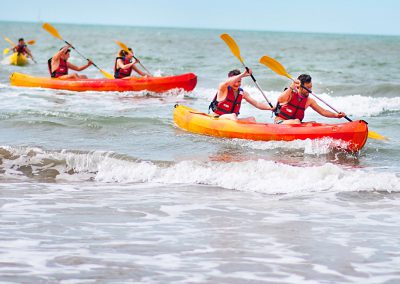 Activités cohésion d'équipe et d’entreprise à la mer