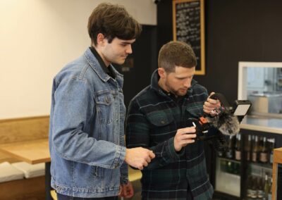 team building clip video film pub en entreprise